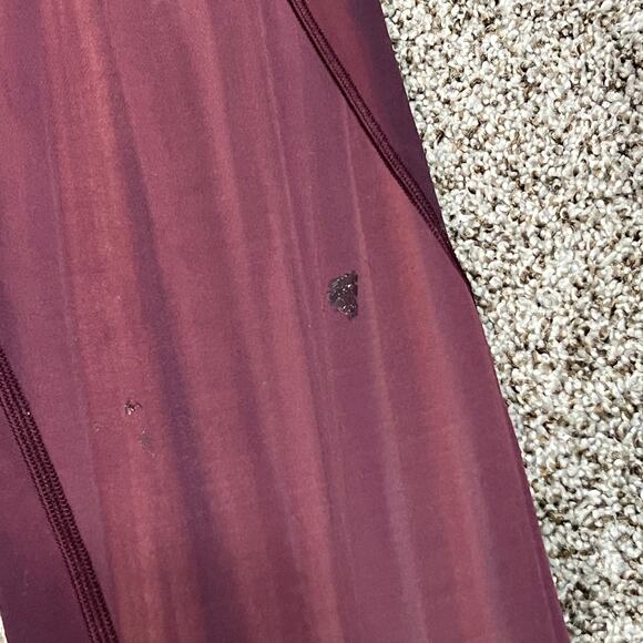 LULULEMON Women's In Movement Tight 25" Everlux In Linear Spray Dye White Garnet - Picture 11 of 12